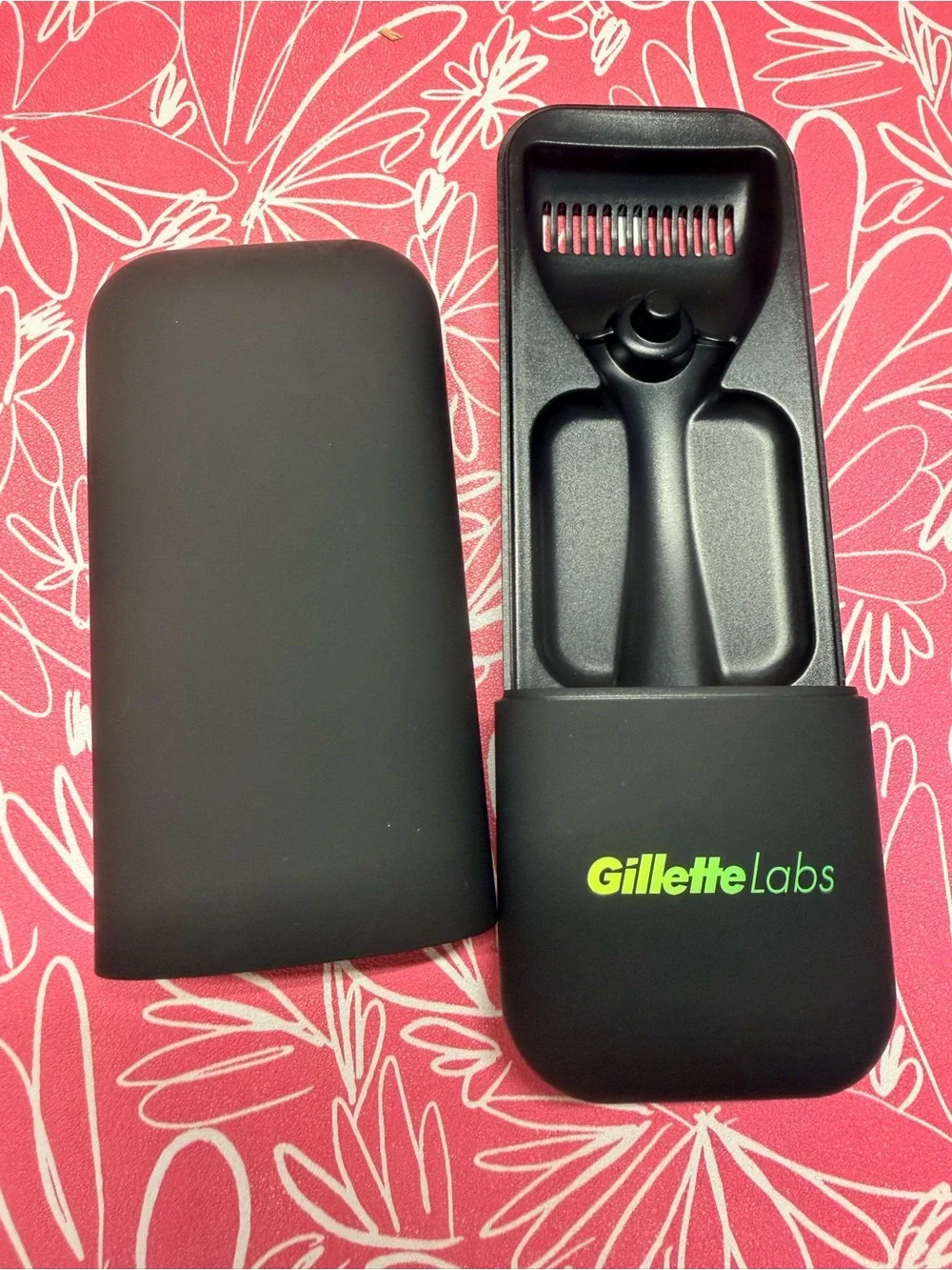 NWOT.  GilletteLabs razor travel case